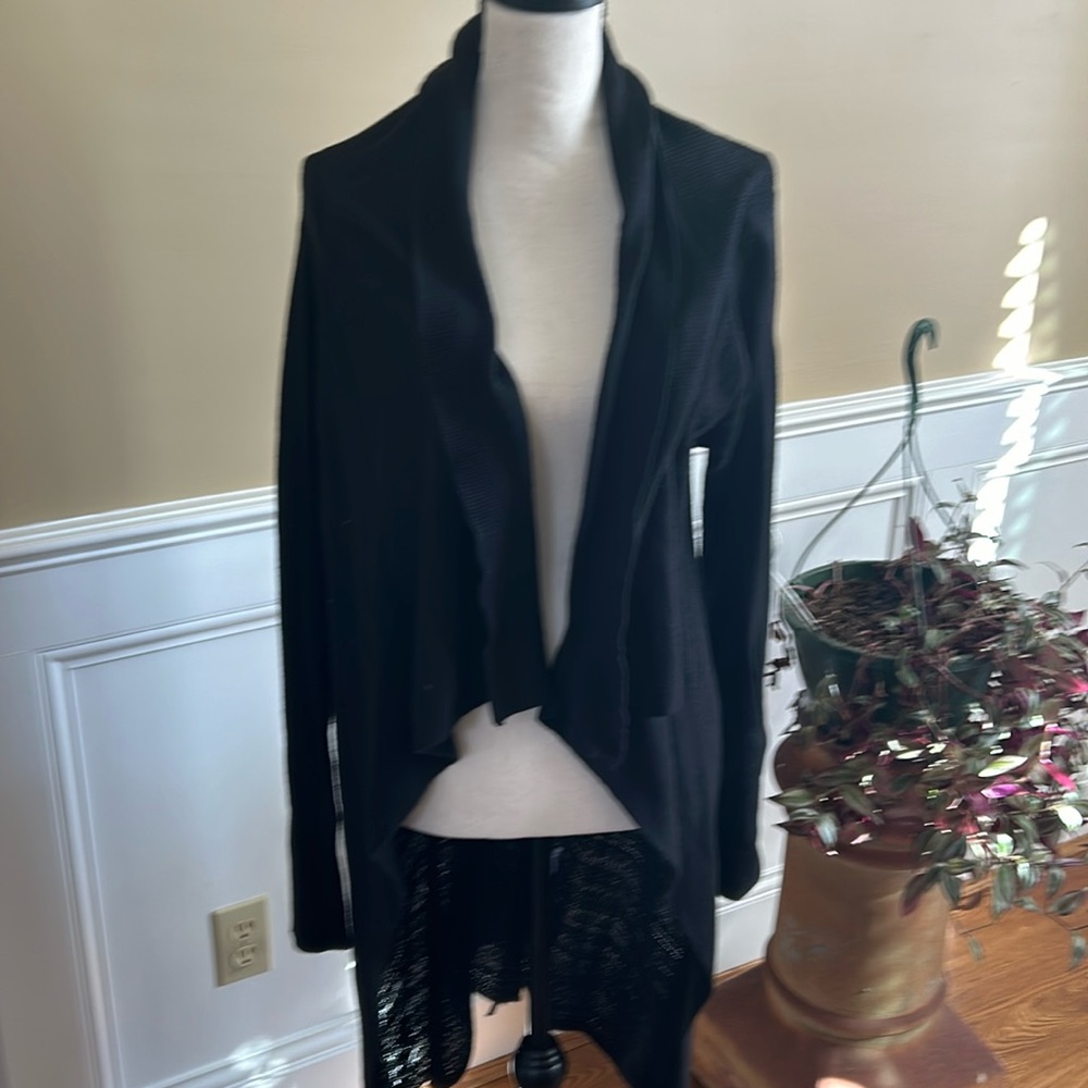 Simply Vera Wang Shaw collard cardigan black